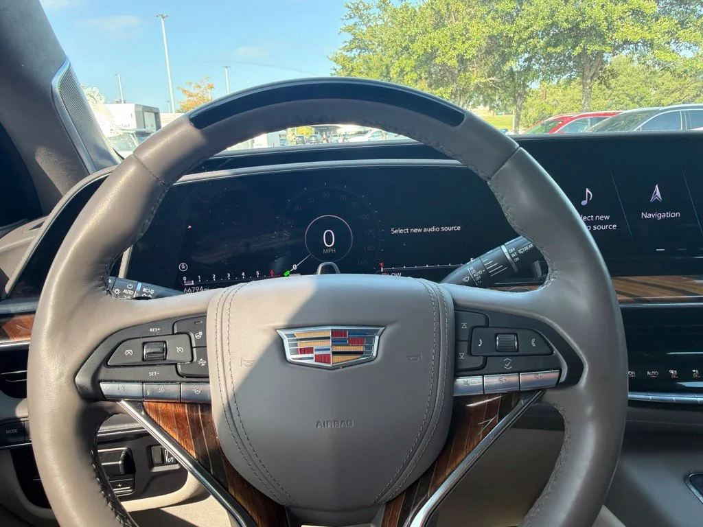 Used 2023 BLACK RAVEN Cadillac RWD Premium Luxury Platinum image 16
