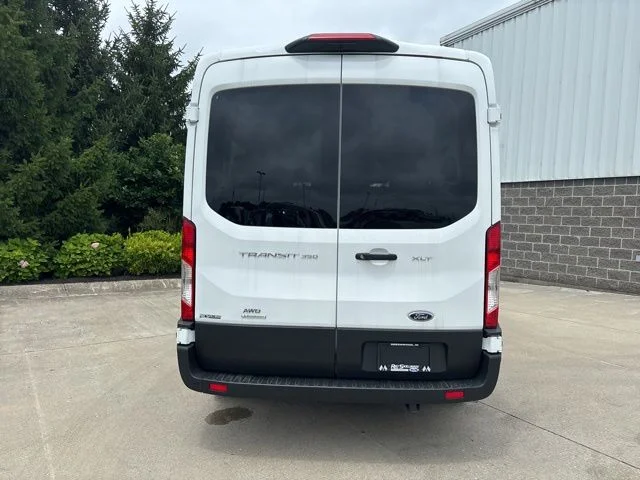 New 2024 White Ford Medium Roof Pass. XLT AWD image 6