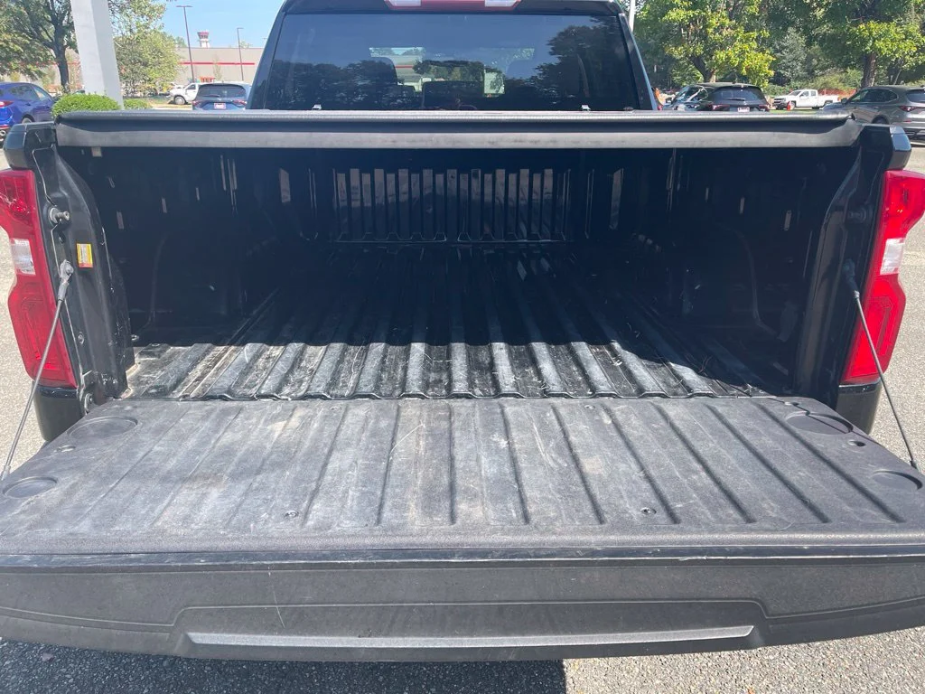 Used 2020 Black Chevrolet Custom image 5