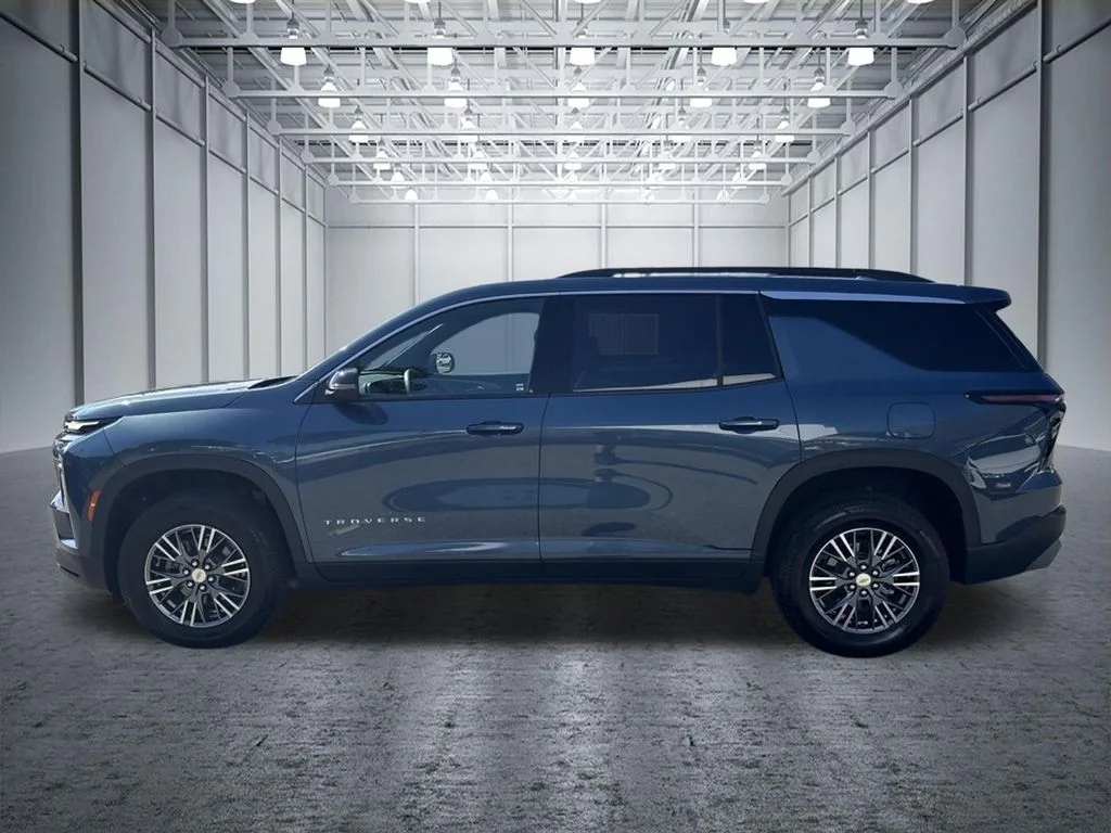 Used 2026 Blue Chevrolet LT image 2
