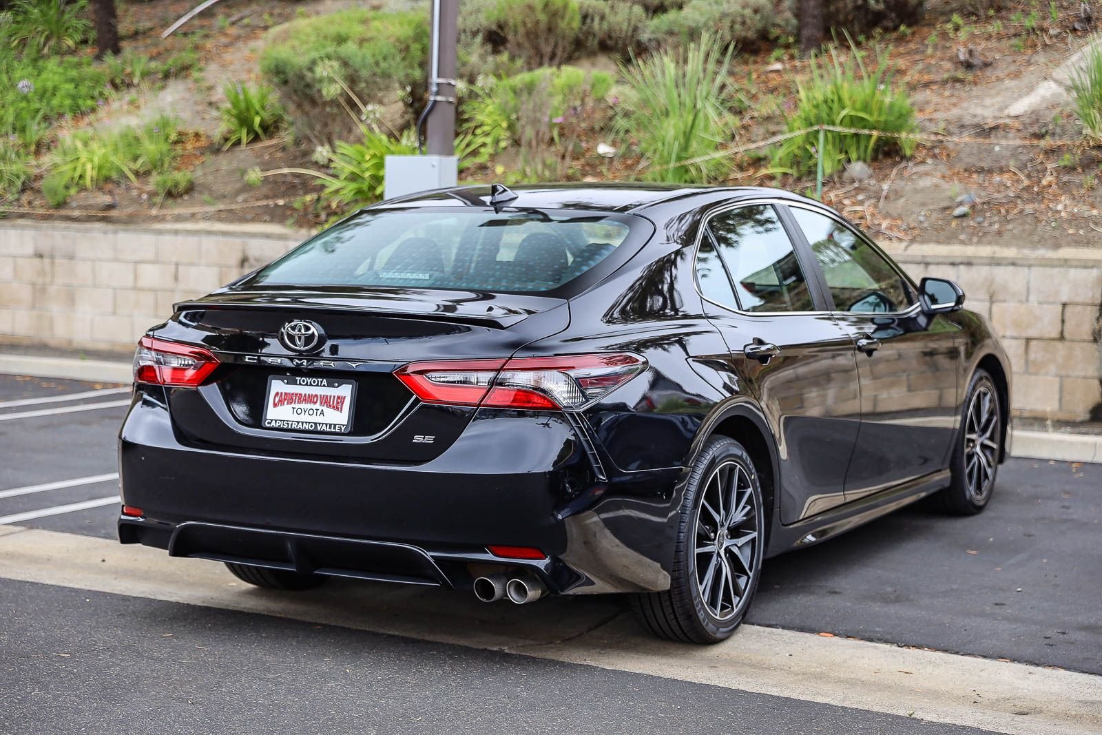 Certified Used 2023 MIDNIGHT BLACK METAL Toyota SE image 4