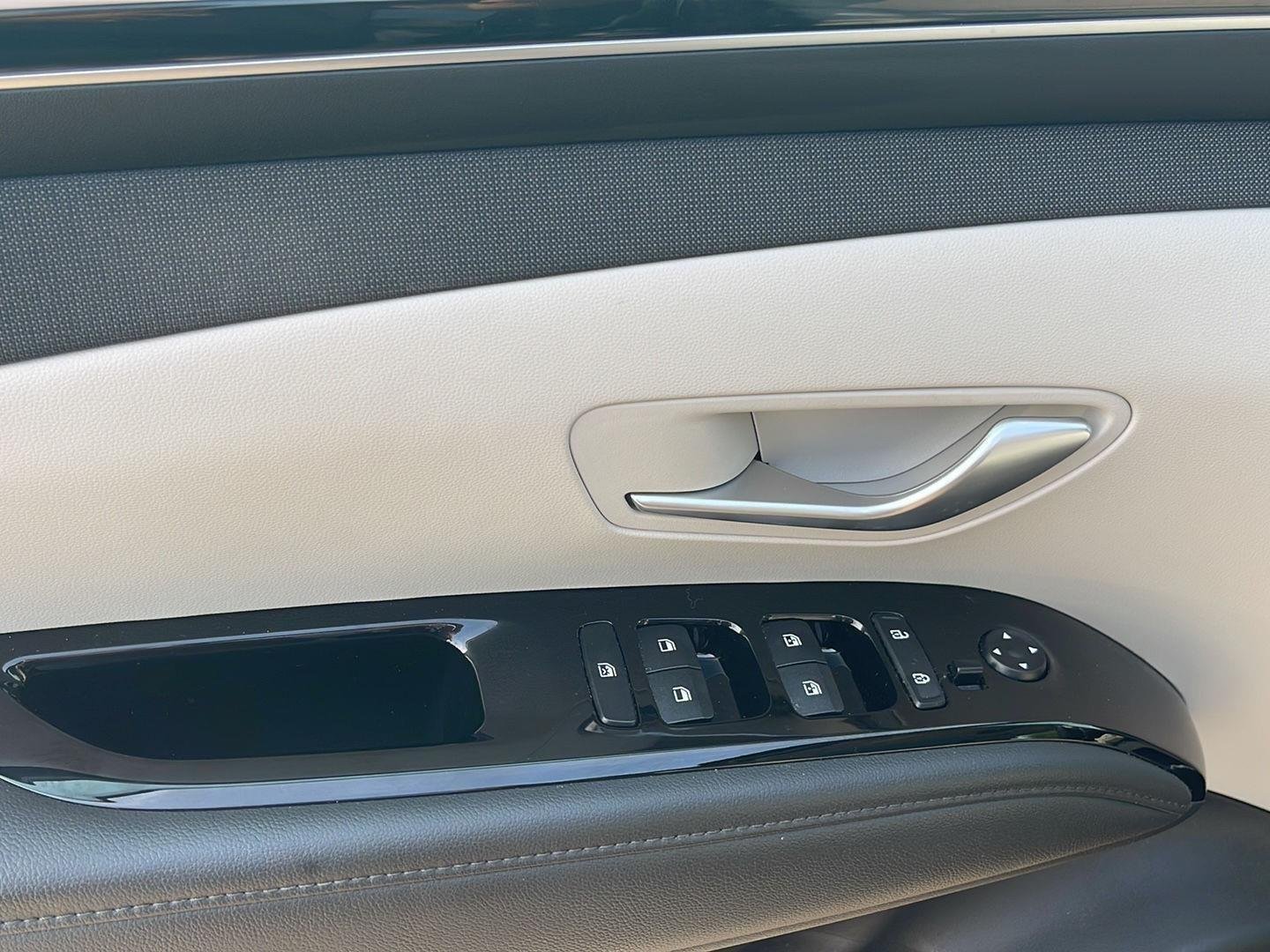 Used 2024 Black Pearl Hyundai SEL Convenience image 24