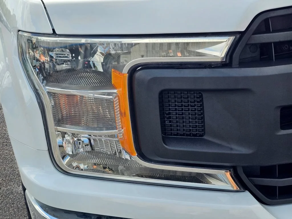 Used 2020 Oxford White Ford XL image 4