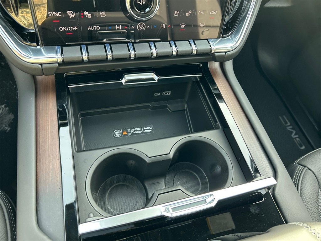 2026 GMC YUKON XL - Image 25