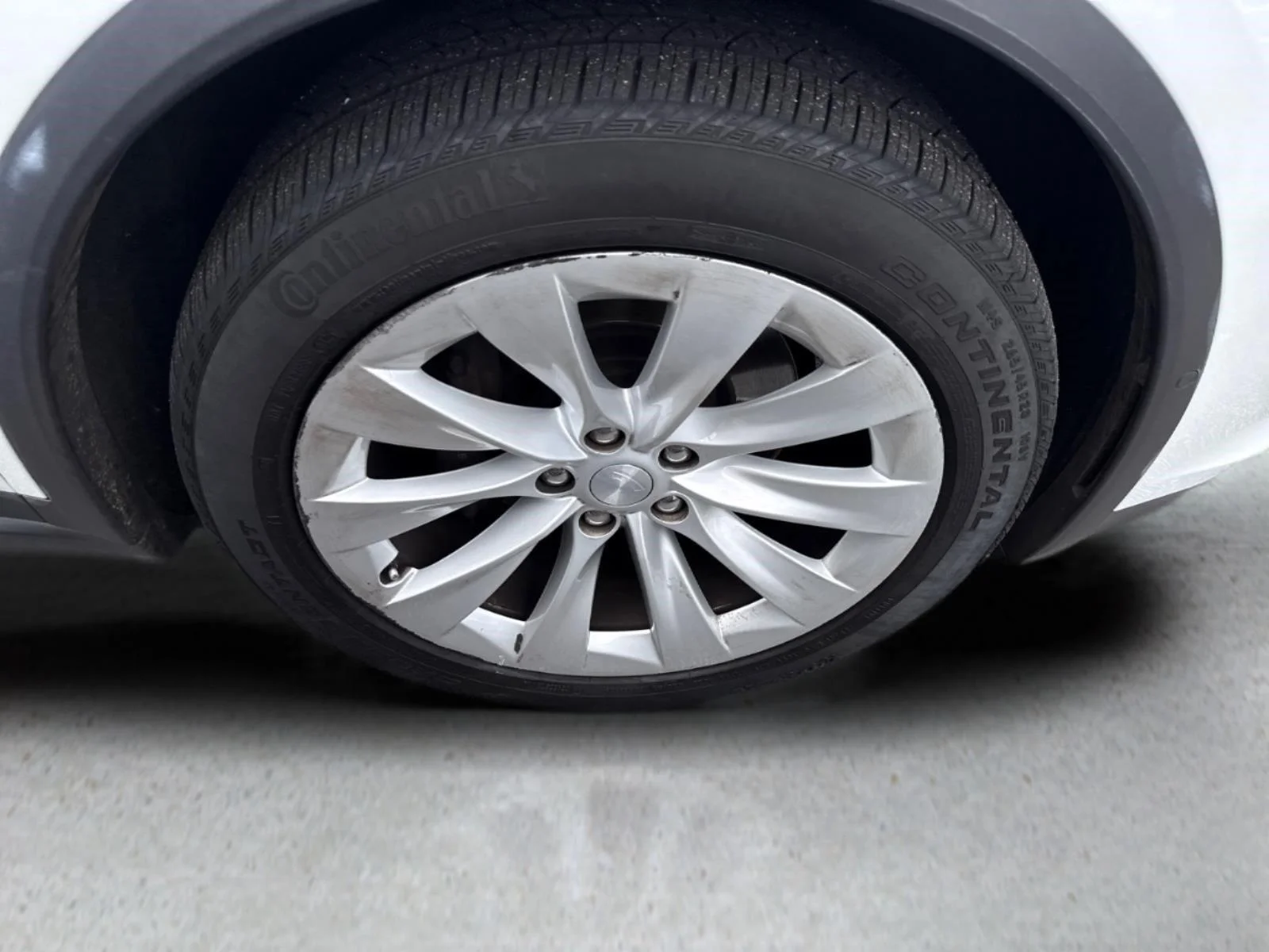 Used 2020  Tesla Long Range image 21