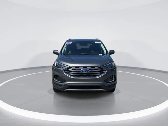 Used 2022 Gray Ford SEL image 2