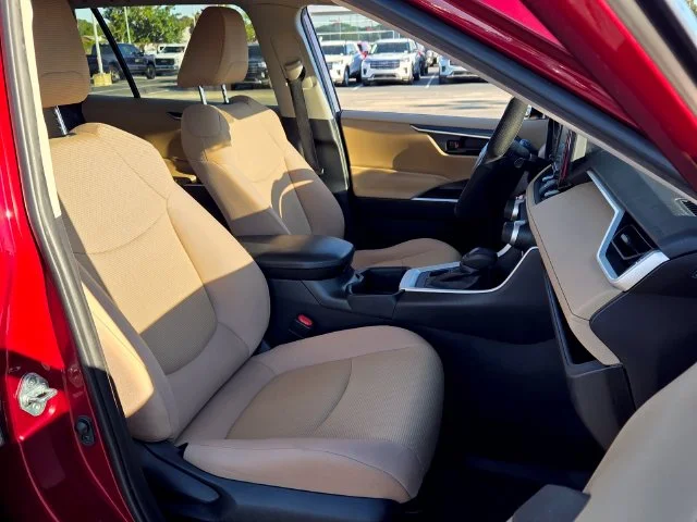 Used 2022 Red Toyota LE image 16