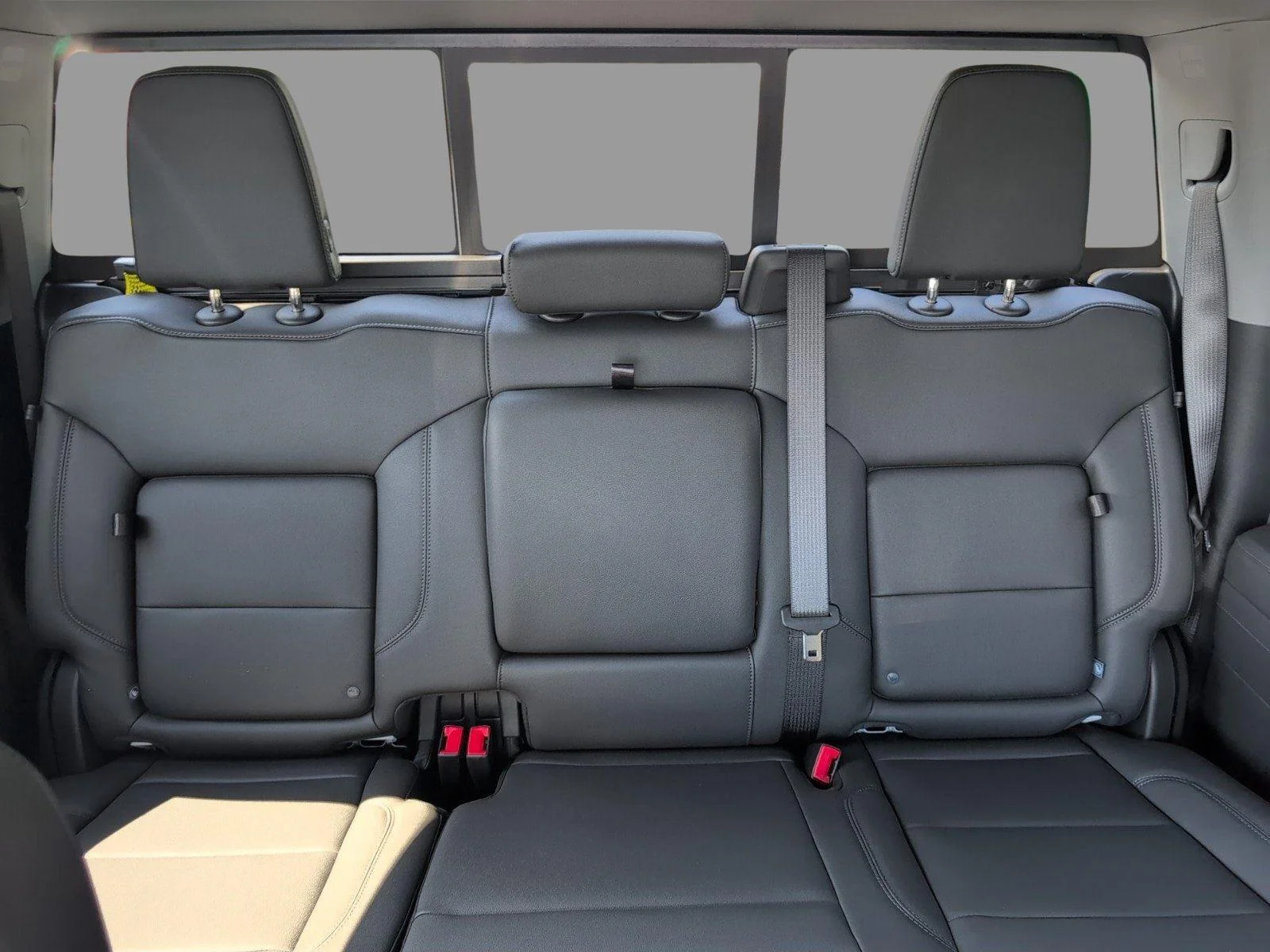 New 2026 Summit White GMC Elevation image 31