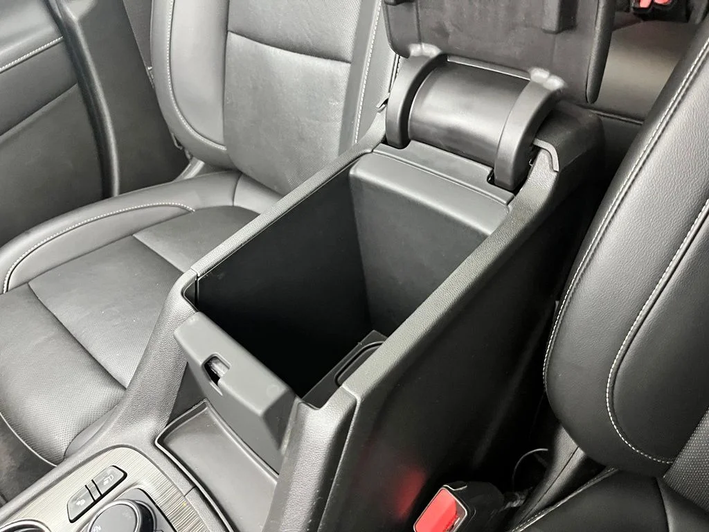 Used 2023 Silver GMC SLT image 30
