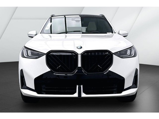 New 2026 Alpine White BMW 30 xDrive image 2