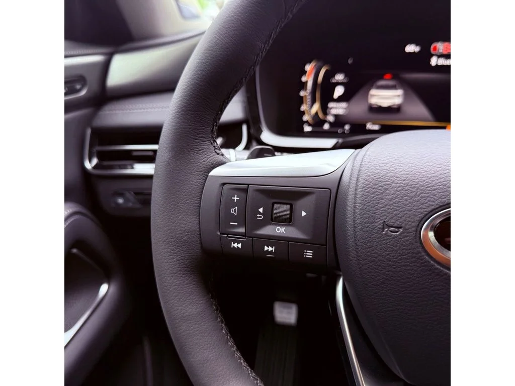 New 2026 Harbor Gray INFINITI Luxe AWD image 14