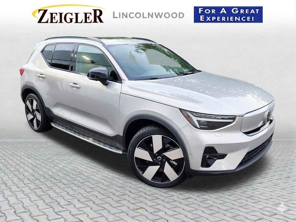 Used 2023 Volvo XC40 Ultimate with VIN YV4ED3UM7P2946939 for sale in Lincolnwood, IL