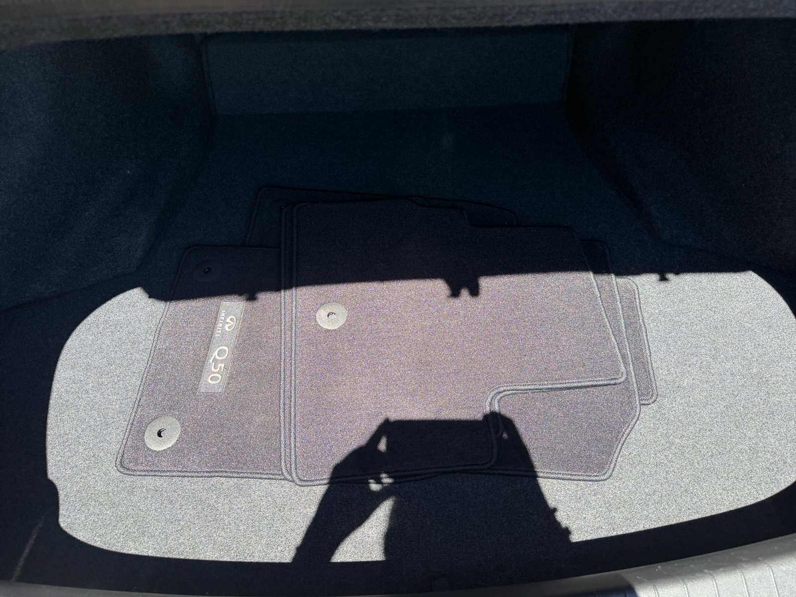 Used 2023 Black Obsidian INFINITI LUXE image 38