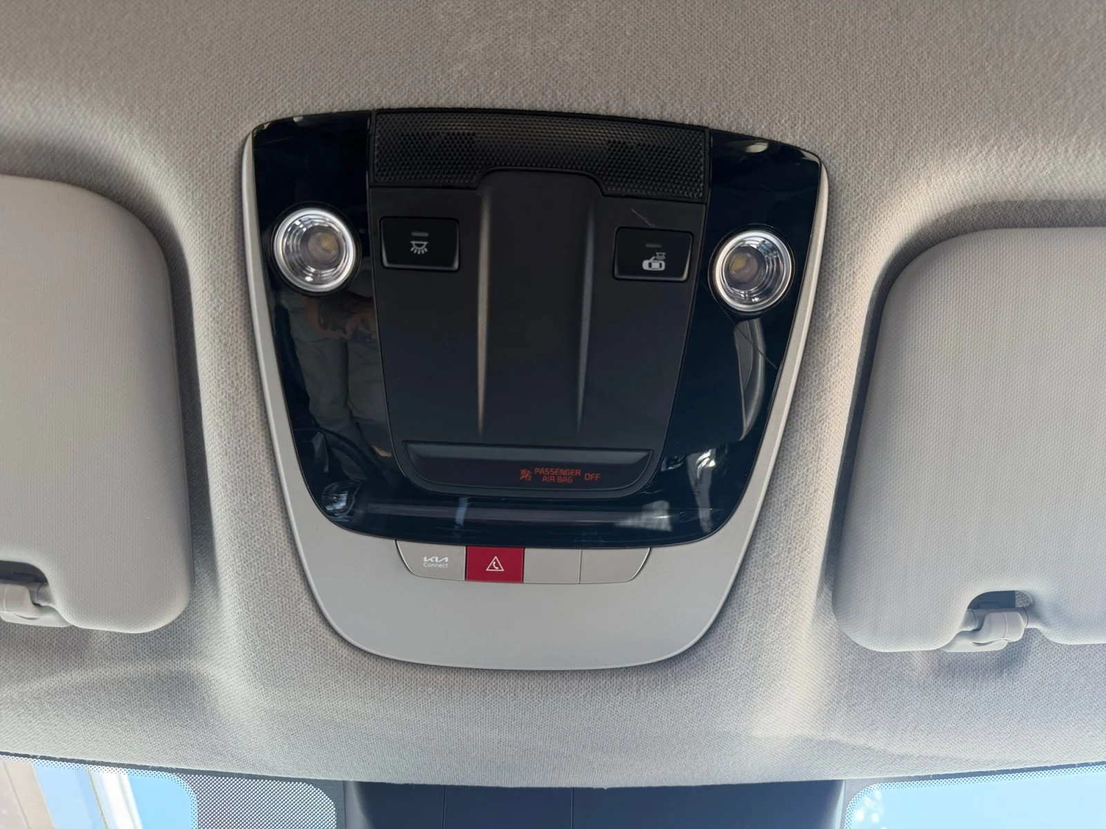 Certified Used 2024 Pluton Blue/Black Roof Kia S image 27