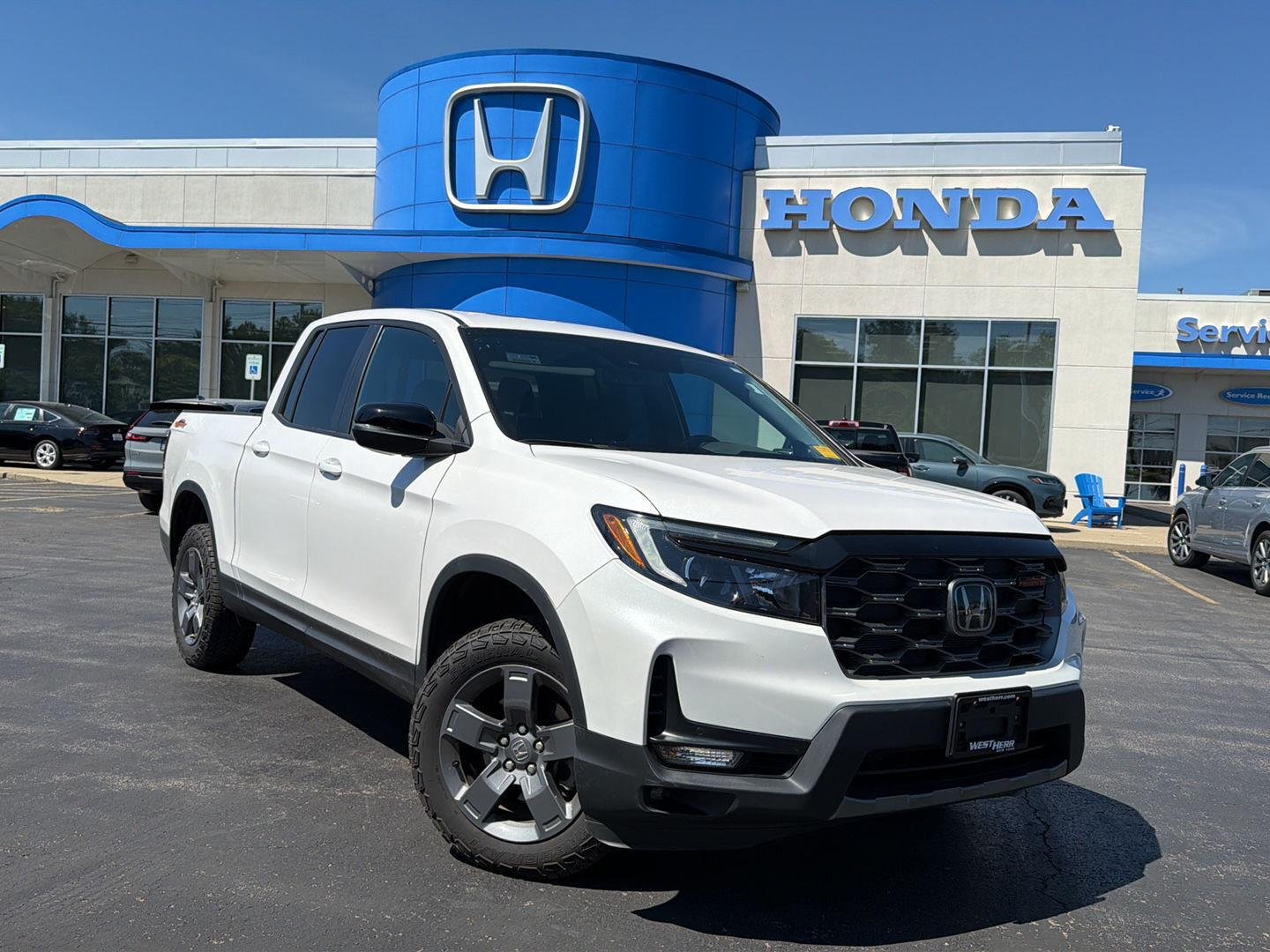 Used 2024 Platinum White Pearl Honda TrailSport image 21