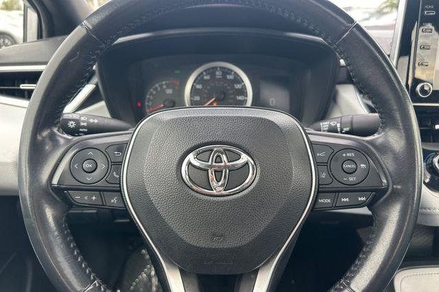 Certified Used 2020 CLASSIC SILVER MET Toyota  image 25