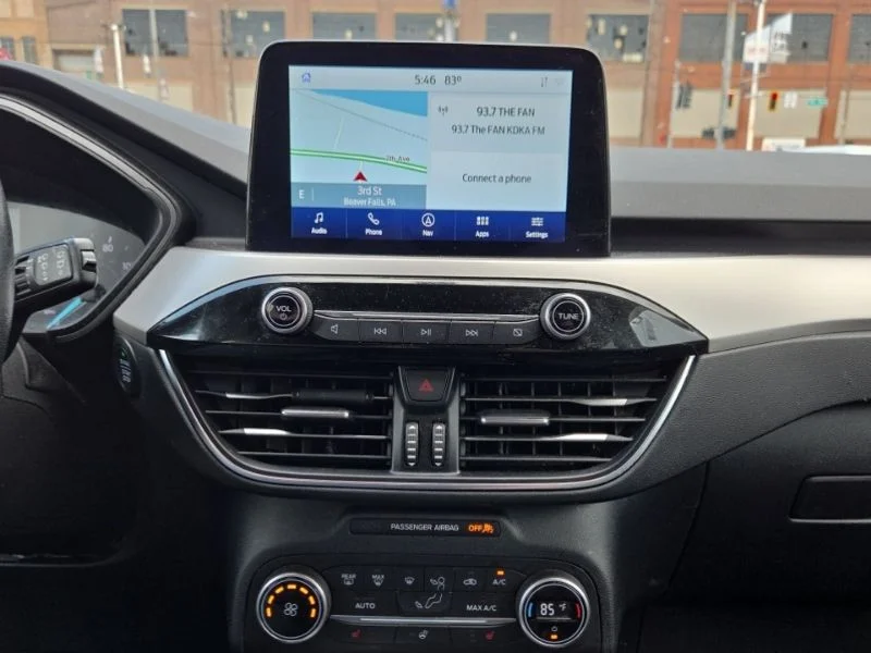 Used 2020 Orange Ford SEL image 13