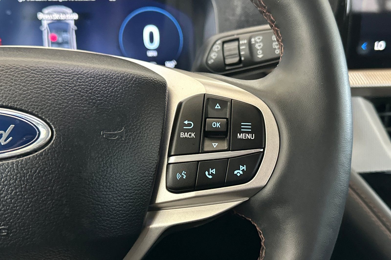 Used 2025 White Ford Active image 27