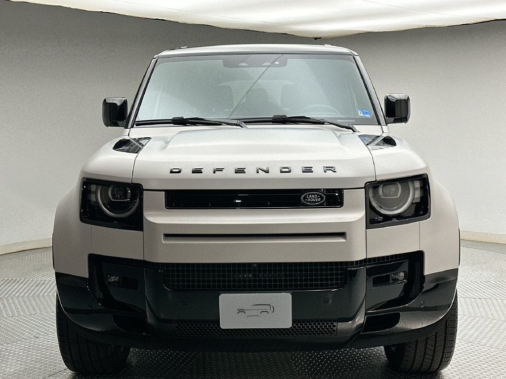Used 2026  Land Rover X-Dynamic SE image 16