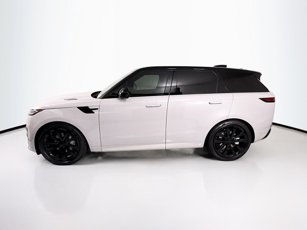 New 2026 Borasco Grey Land Rover Dynamic SE image 8