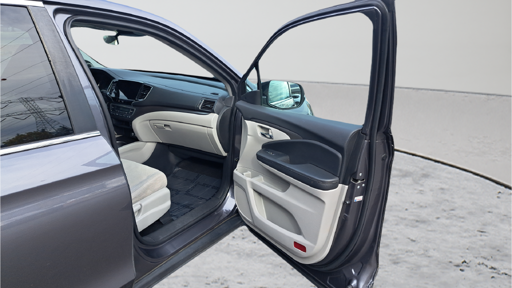 Used 2021 Gray Honda EX image 15