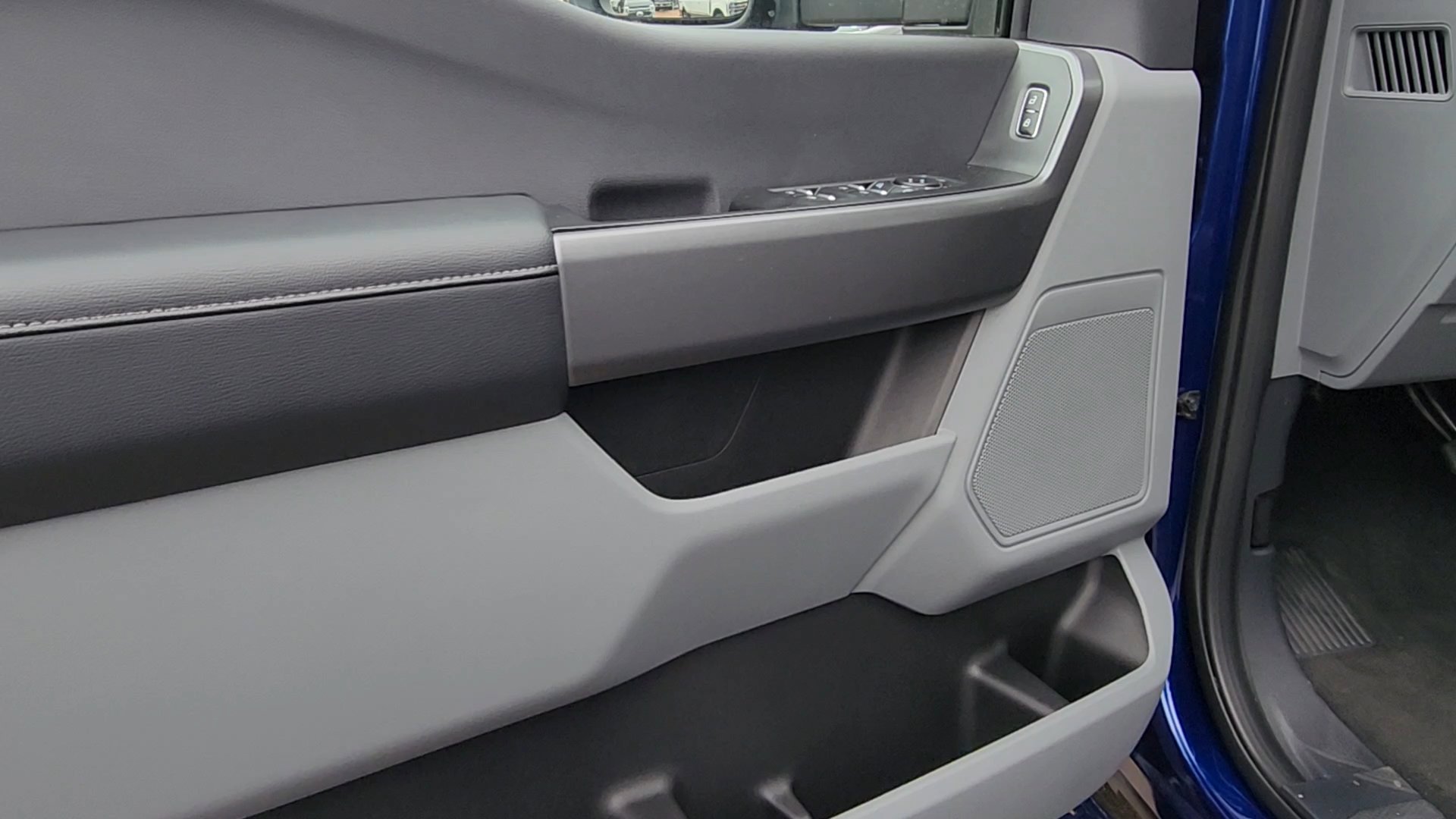New 2026 Argon Blue Metallic Ford XLT image 29