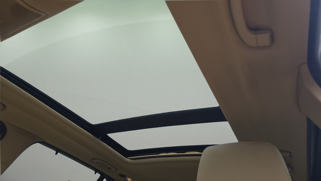 Used 2011 White BMW xDrive35i image 8