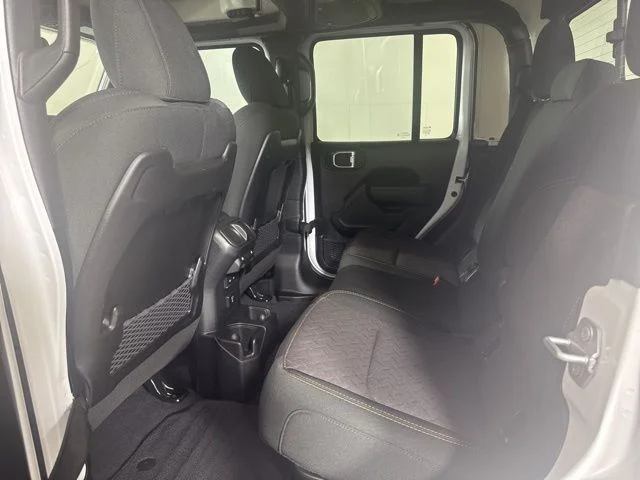 Used 2025 White Jeep Mojave image 12