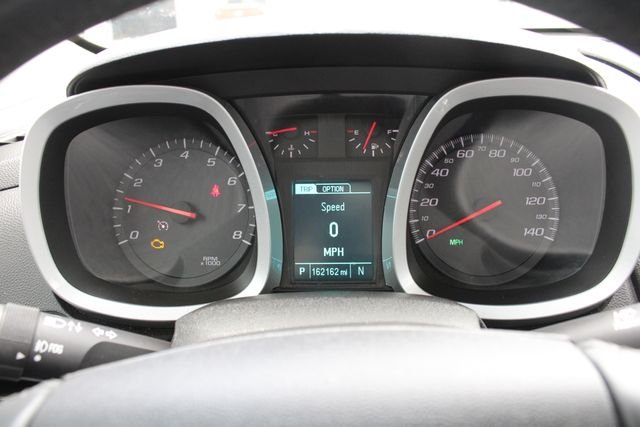 Used 2014 Silver Ice Metallic Chevrolet LTZ image 10