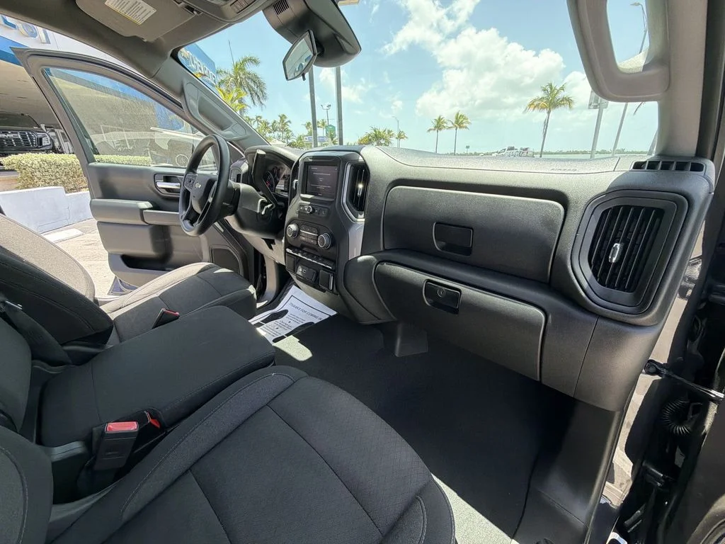 Used 2023 Gray Chevrolet Custom image 36