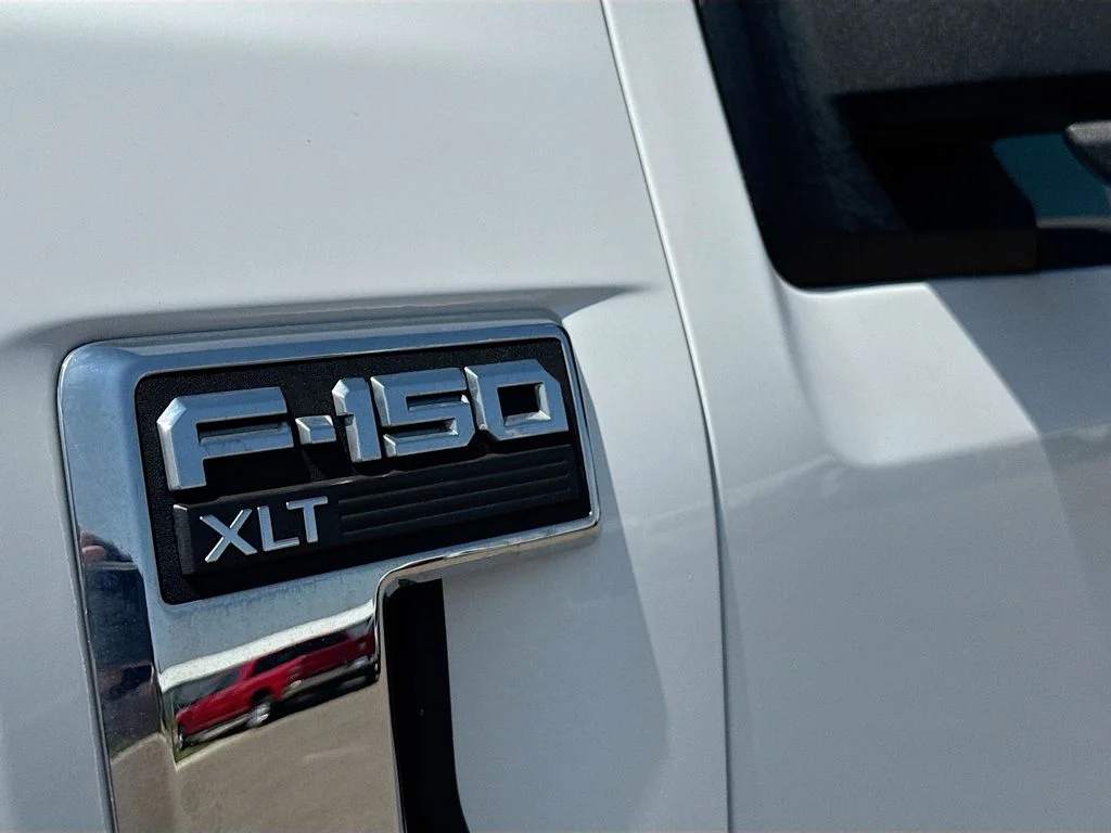 Certified Used 2021 Oxford White Ford XLT image 21