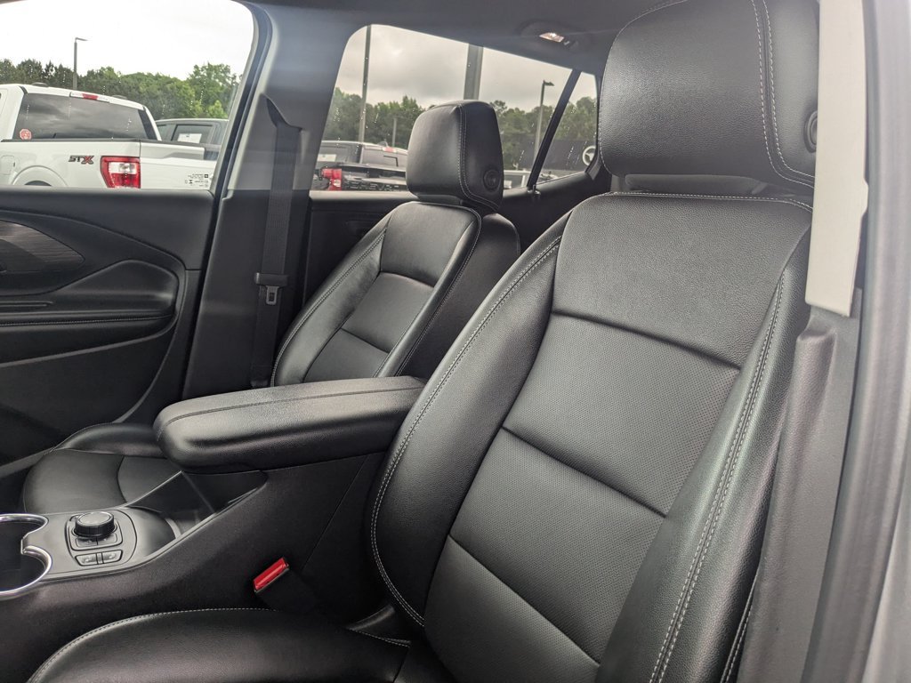 Used 2023 Sterling Metallic GMC SLT image 15