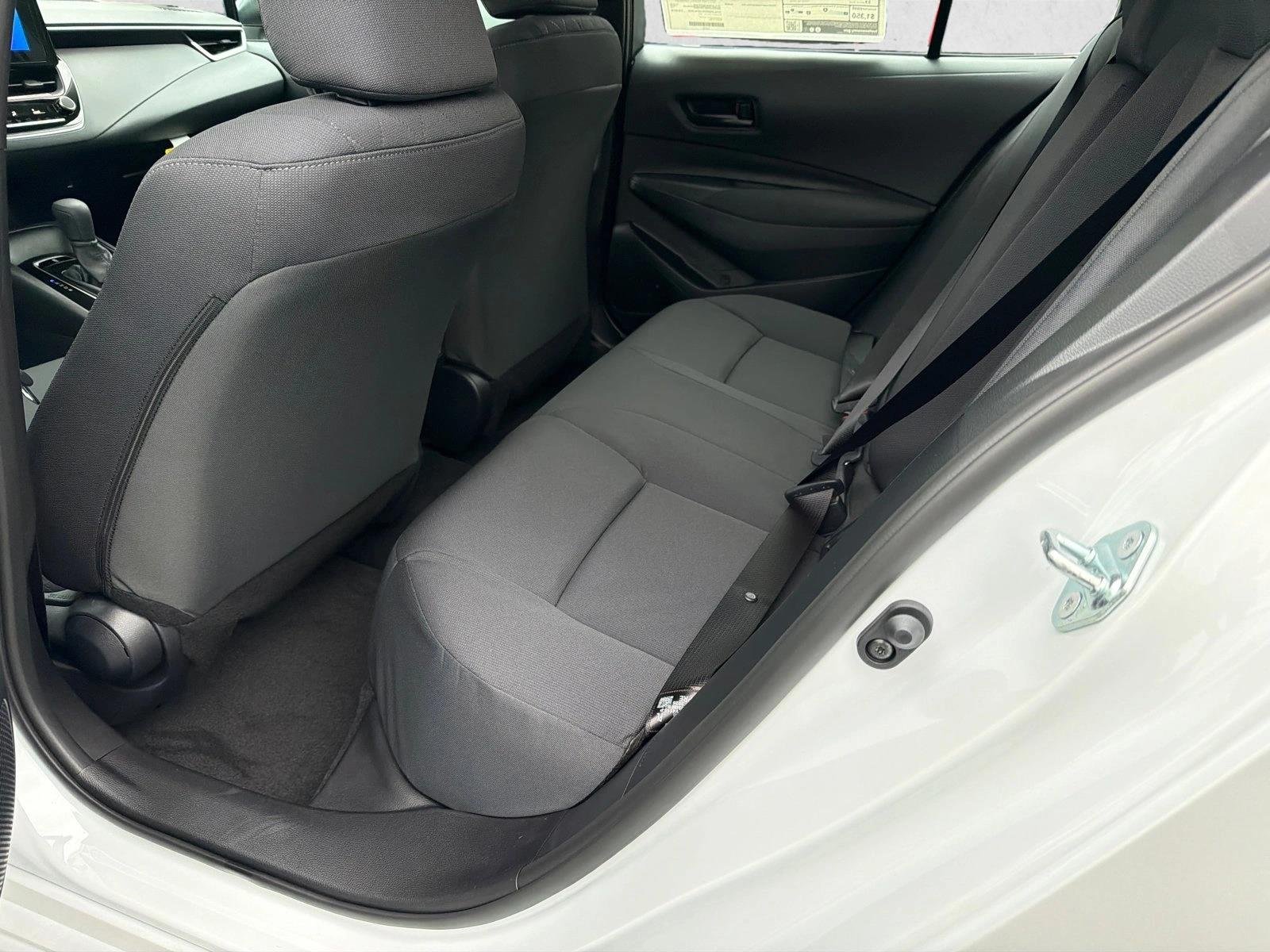 New 2027 Wind Chill Pearl Toyota LE image 20