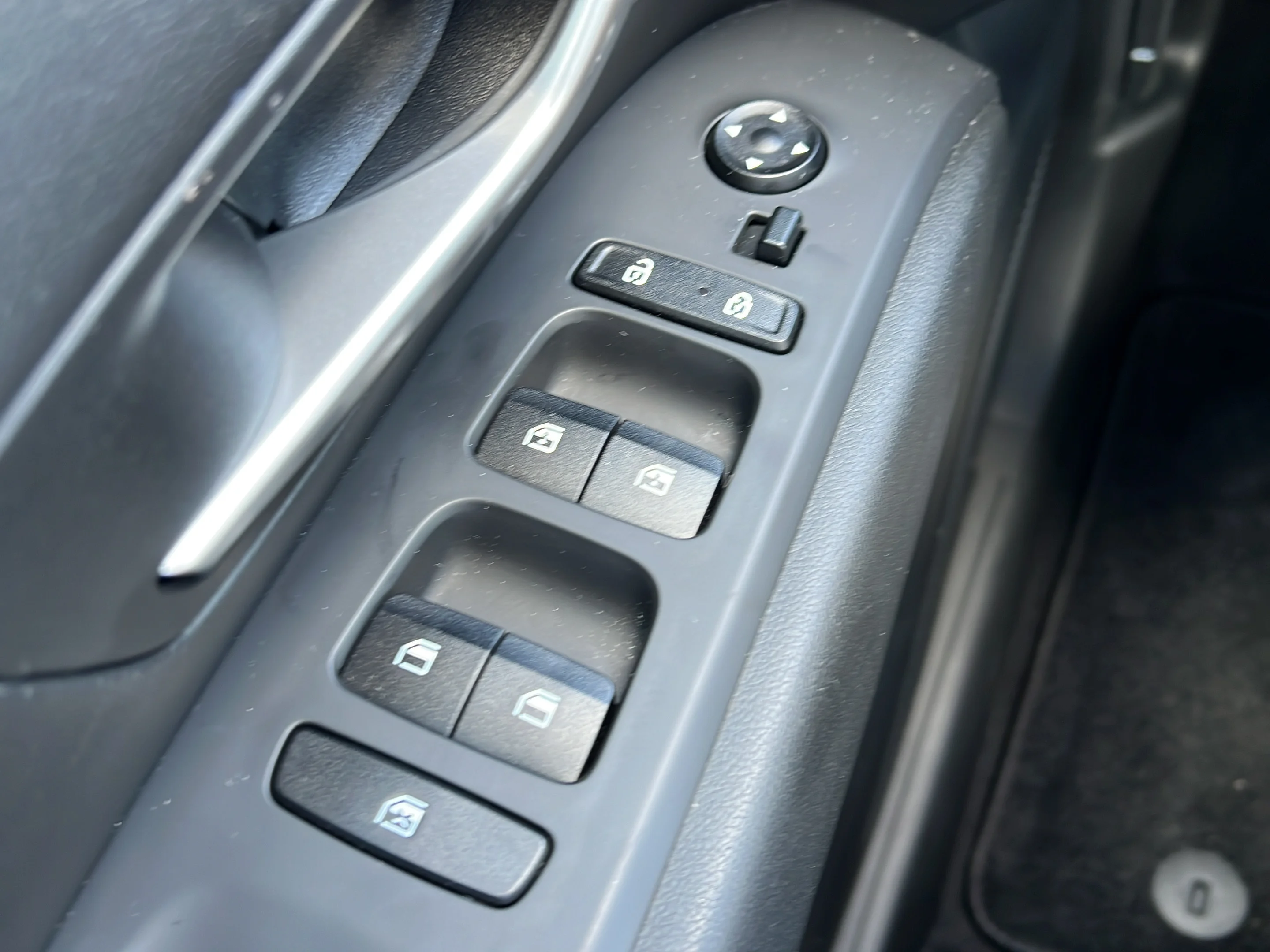 Used 2024 Hampton Gray Hyundai SEL image 24