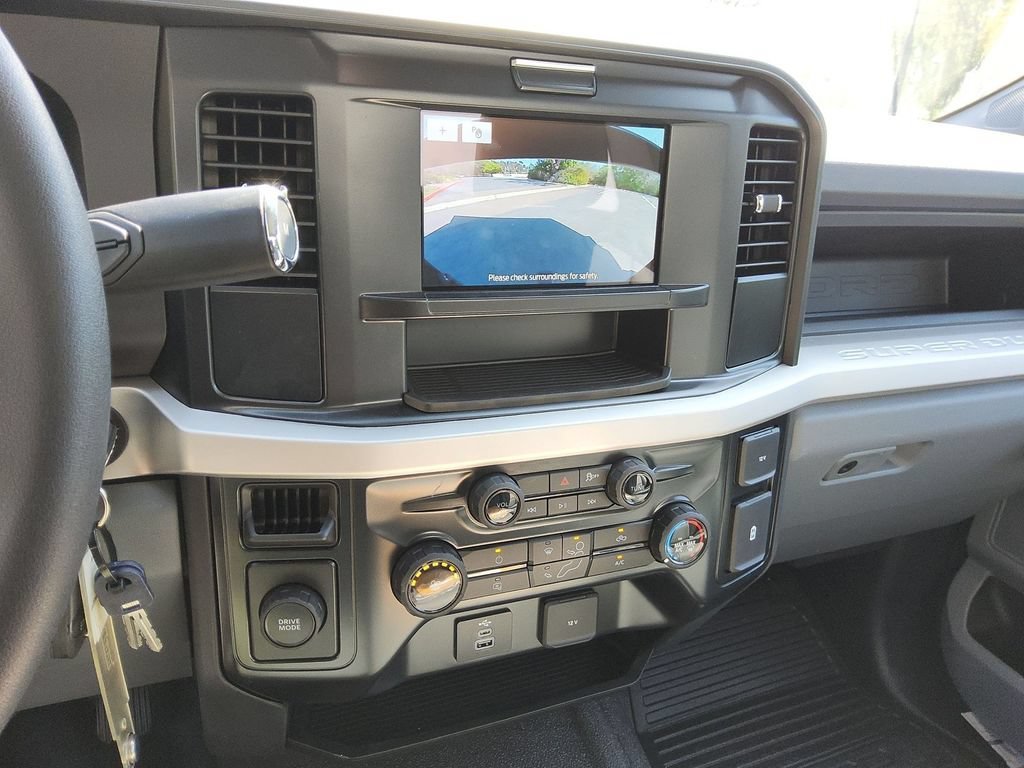 2025 Ford F-550 Super Duty Chassis Cab XL - Photo 11