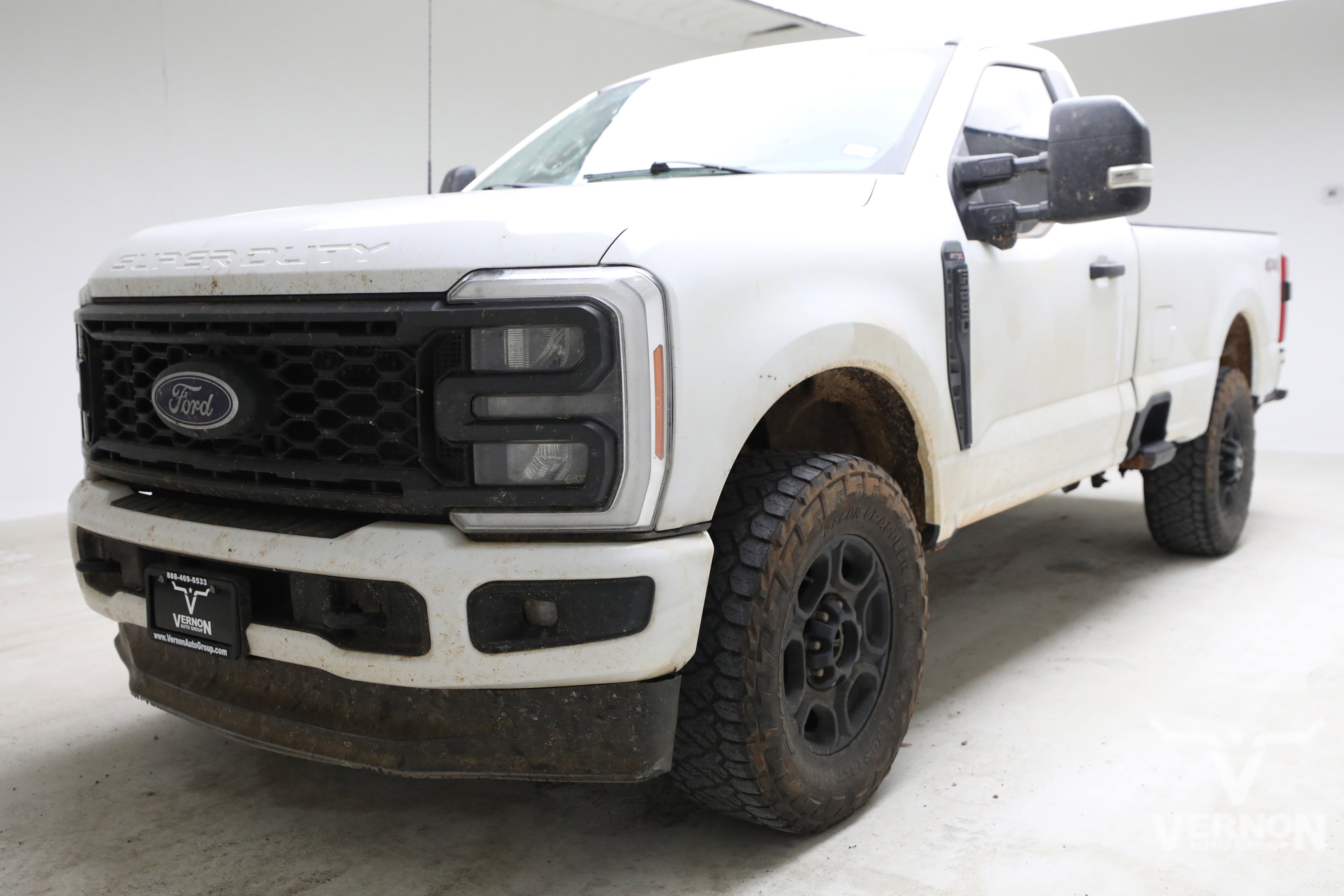 2023 Ford F-250 XL 4x4 Regular Cab 8' Box's photo