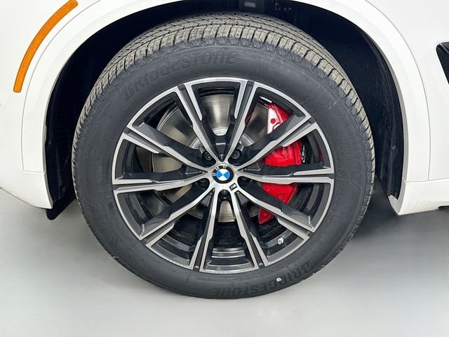 New 2026 Alpine White BMW xDrive40i image 31