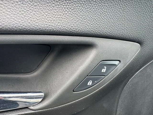 2024 Chevrolet Equinox LT - Photo 16