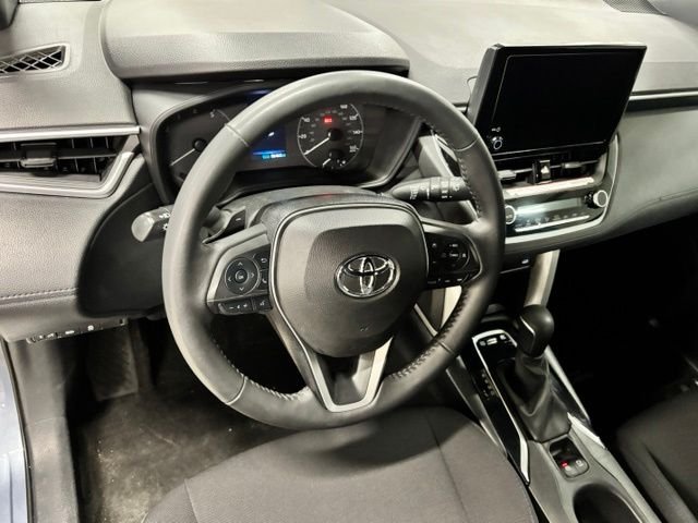 Used 2024  Toyota Hybrid SE image 16