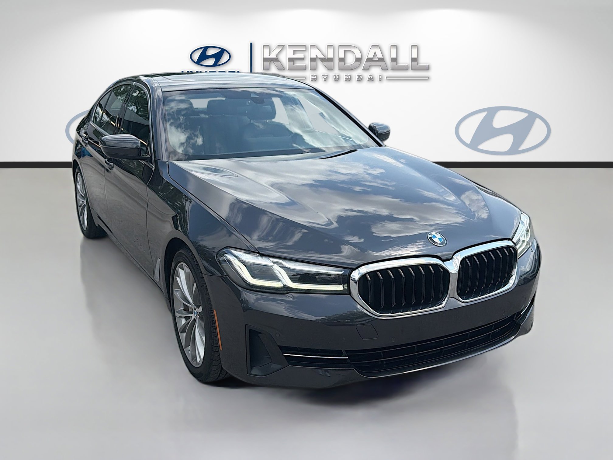 2022 BMW 5 Series 530i xDrive Sedan's photo