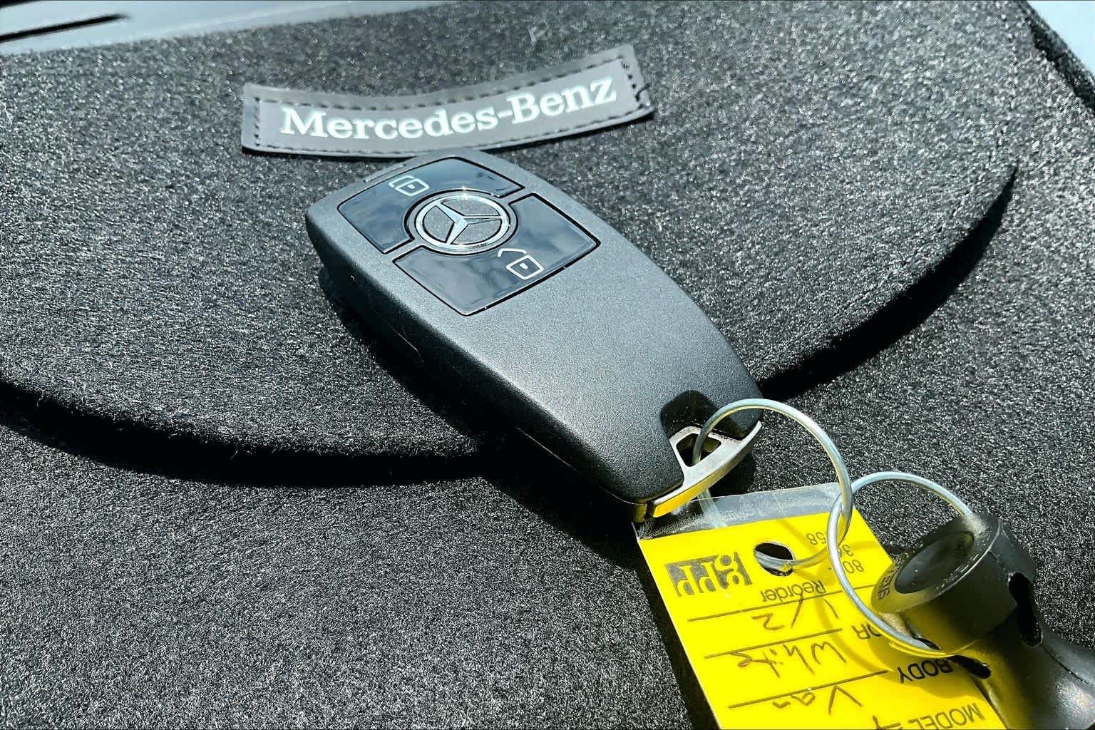 Used 2024 Arctic White Mercedes-Benz  image 15