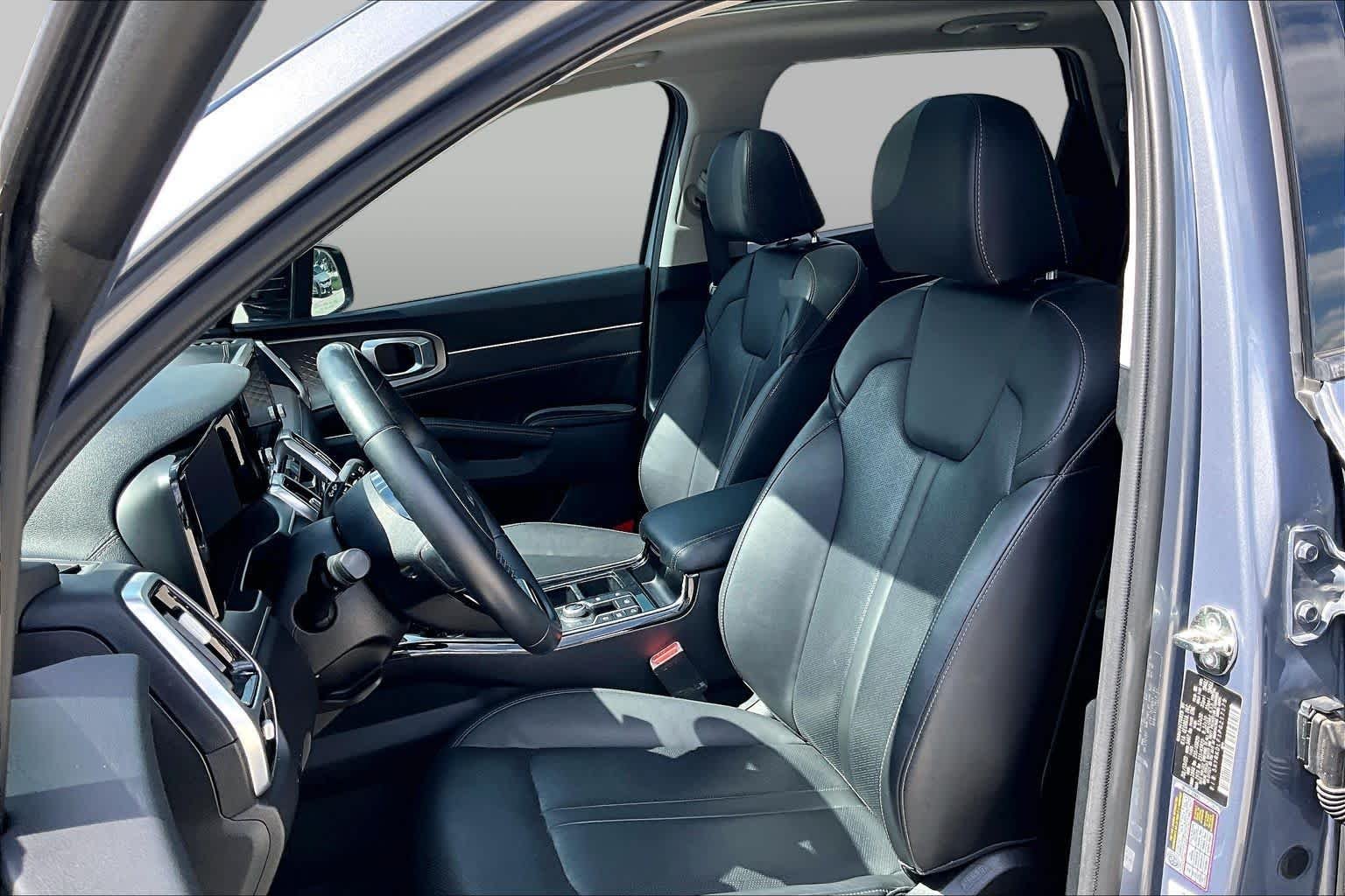 Used 2023 Everlasting Silver Kia SX image 8