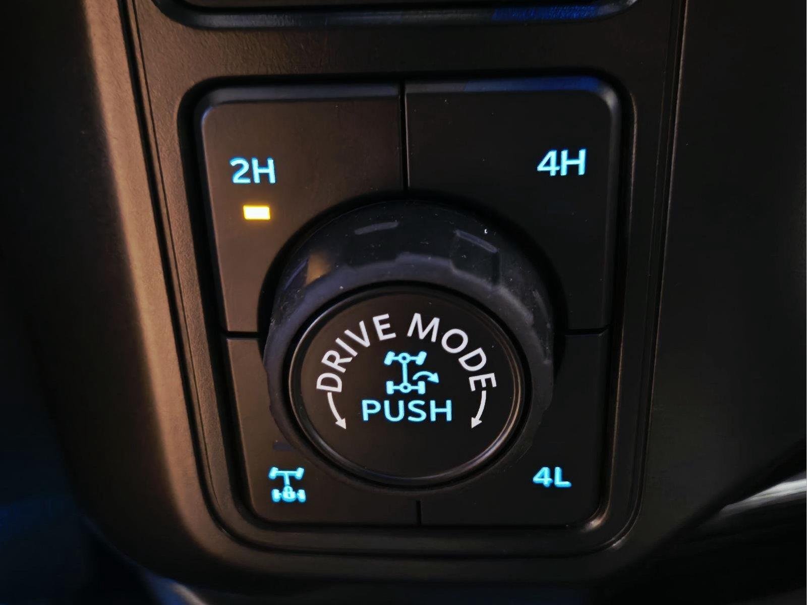 New 2026 Agate Black Metallic Ford F-250® Lariat® image 44