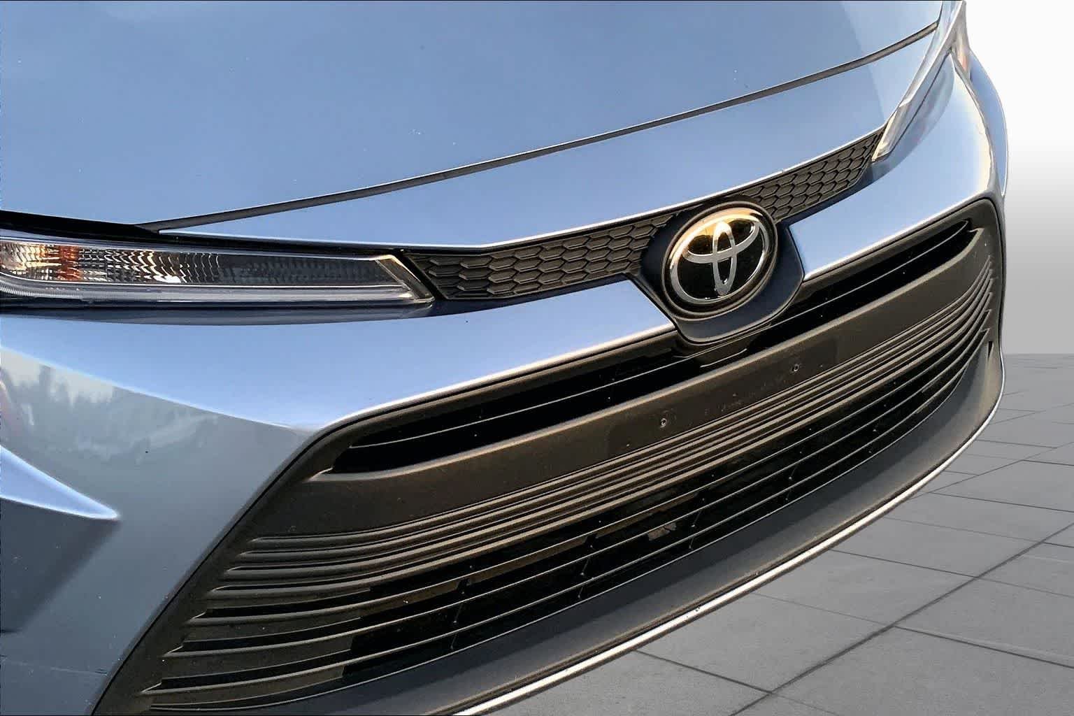 Used 2024 Celestite Toyota LE image 29
