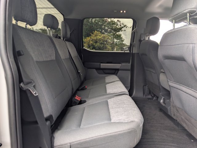 Used 2022 White Ford XLT image 27