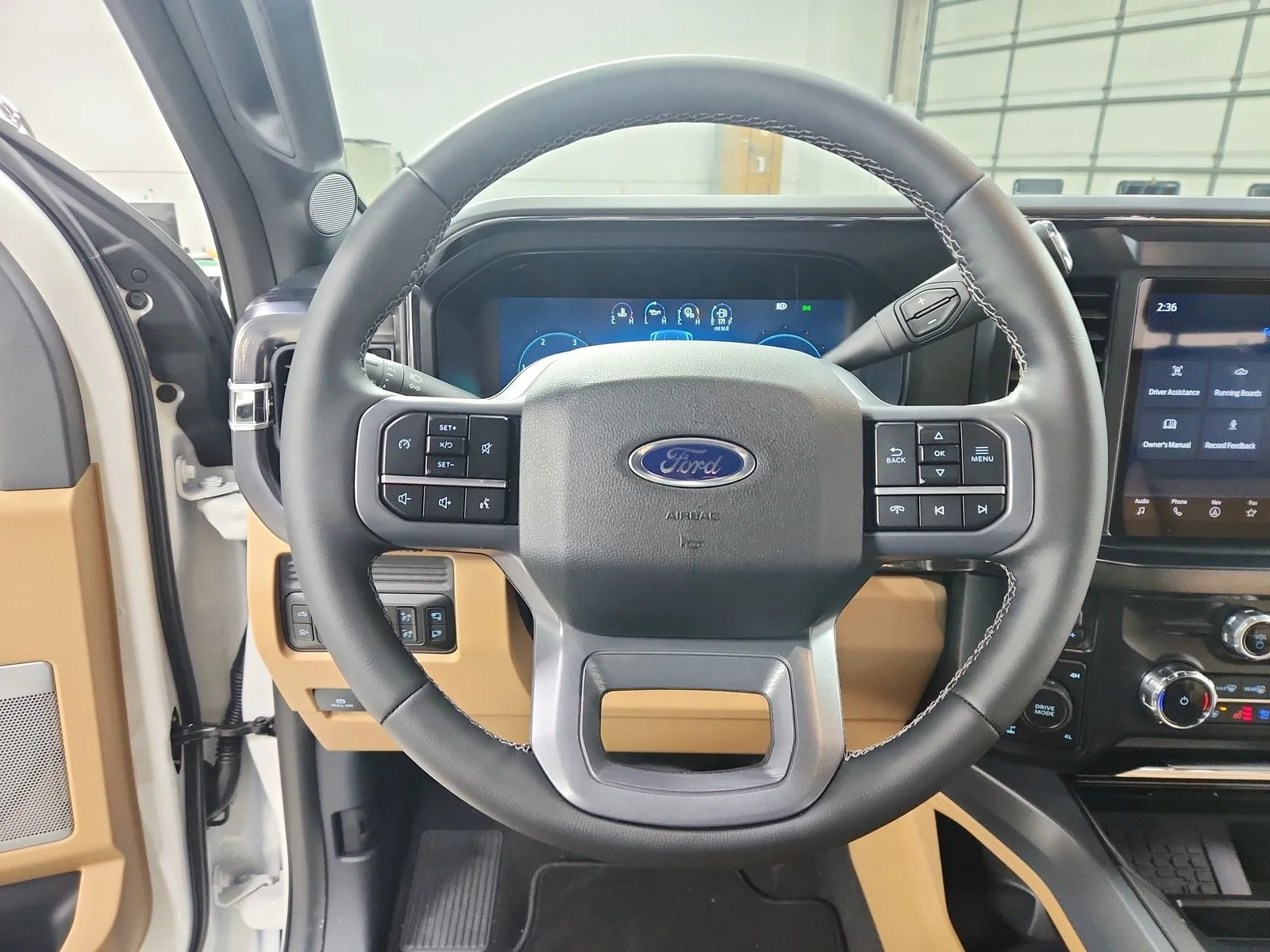 New 2026 Star White Metallic Tri-Coat Ford F-250® Lariat® image 23