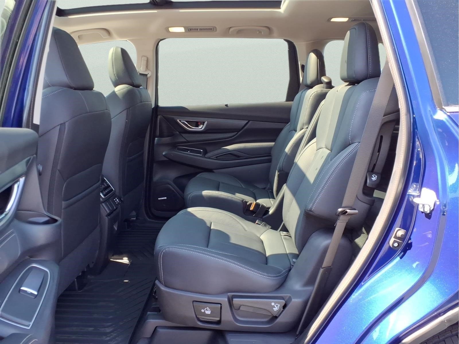 New 2026 SAPPHIRE BLUE PEARL Subaru Limited 7-Passenger image 5