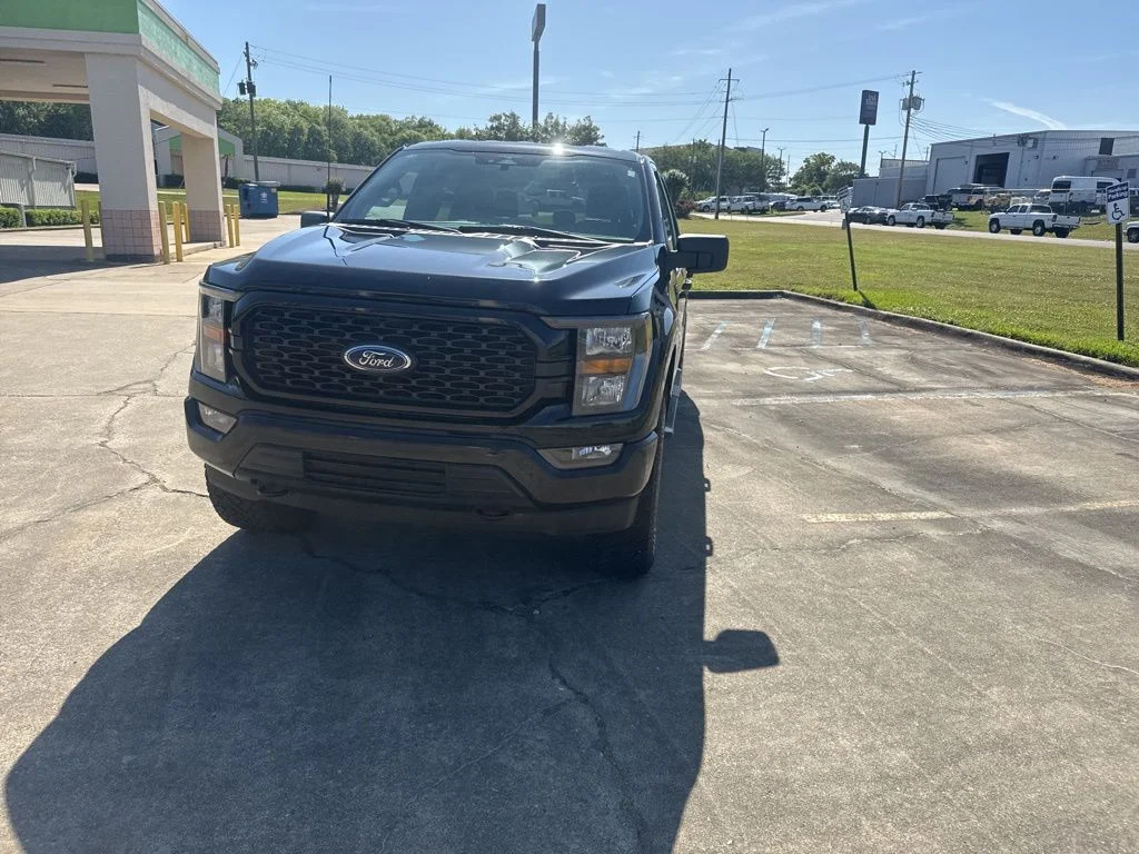 Used 2023 Agate Black Metallic Ford XL image 4