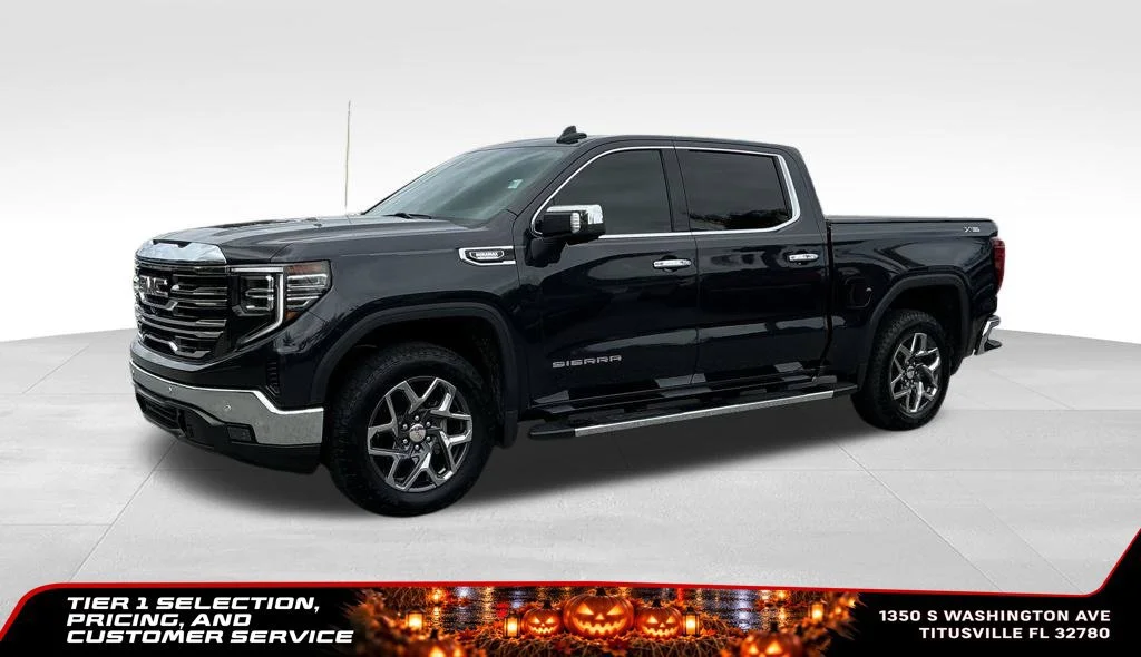 Certified Used 2025 Titanium Rush Metallic GMC SLT image 2
