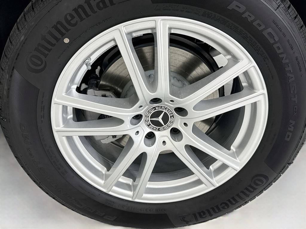 New 2027 Polar White Mercedes-Benz GLC 300 image 30